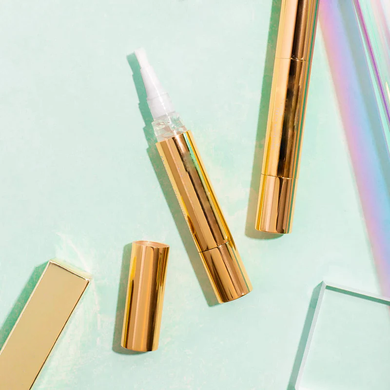 VARO™ On-The-Go Whitening Pen